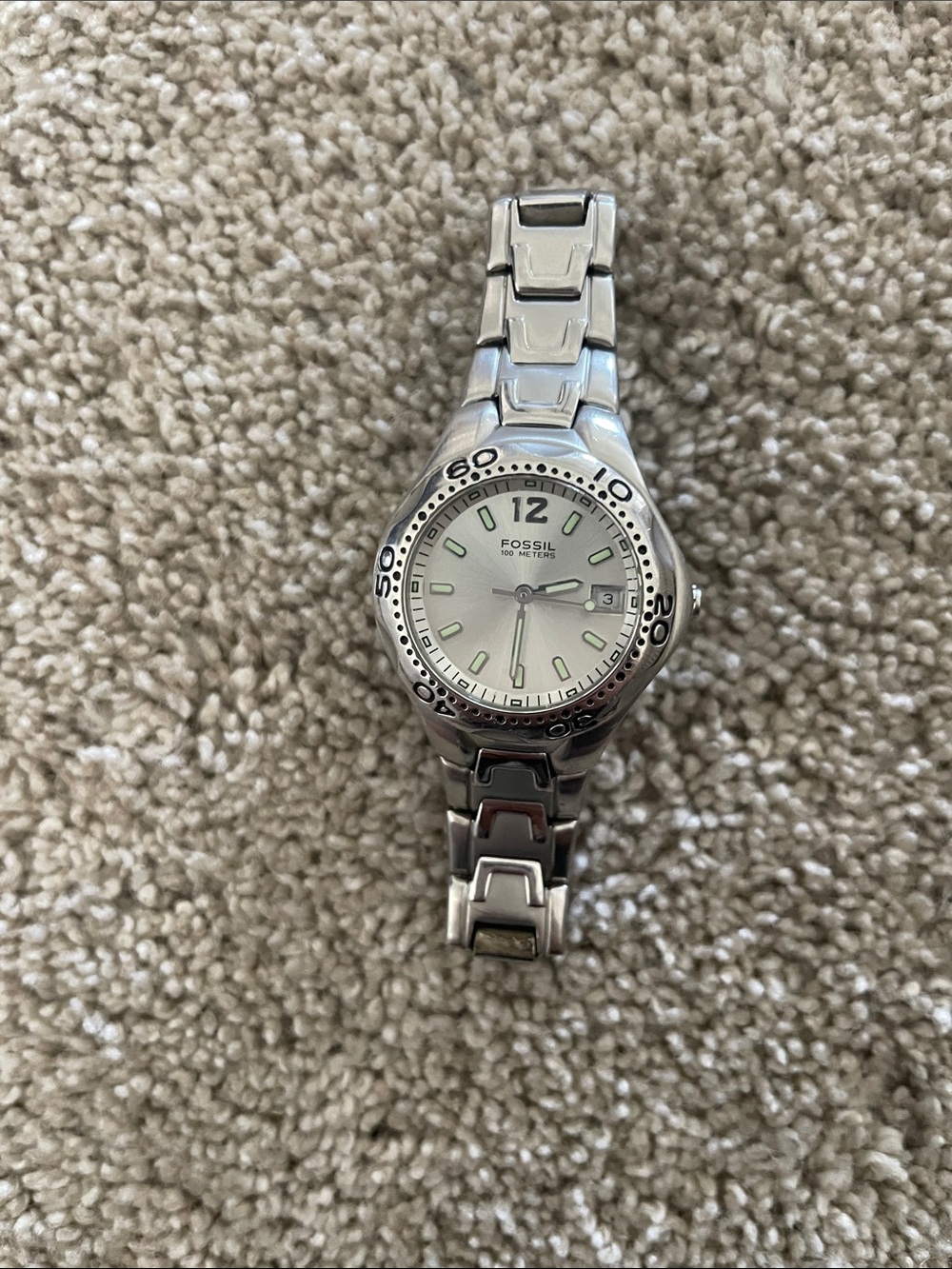 Fossil Silver Stainless Steel Women's Watch with White Dial with no battery’s - Picture 2 of 2